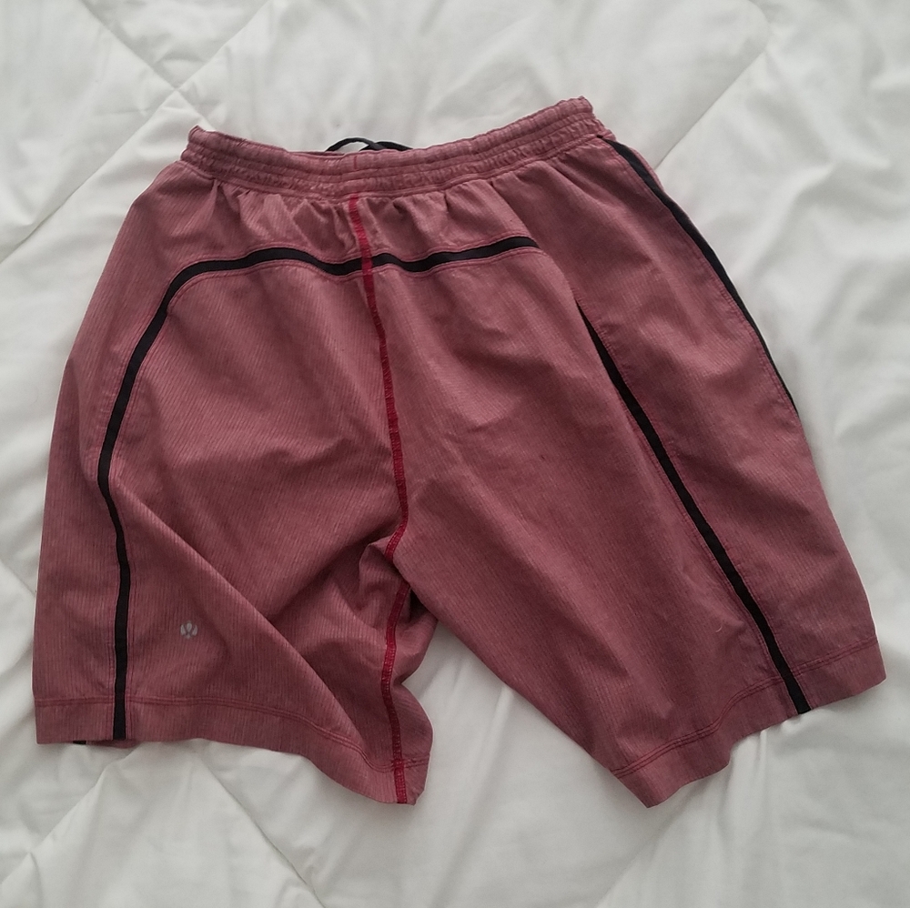Lululemon Pace Breaker Mens Shorts Red M